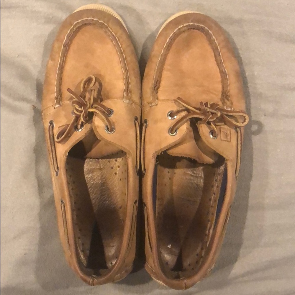 Sperry boat shoes